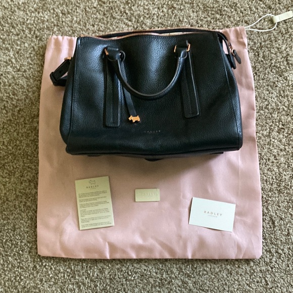 RADLEY LONDON Bags Like New Radley Cross Body Bag Poshmark